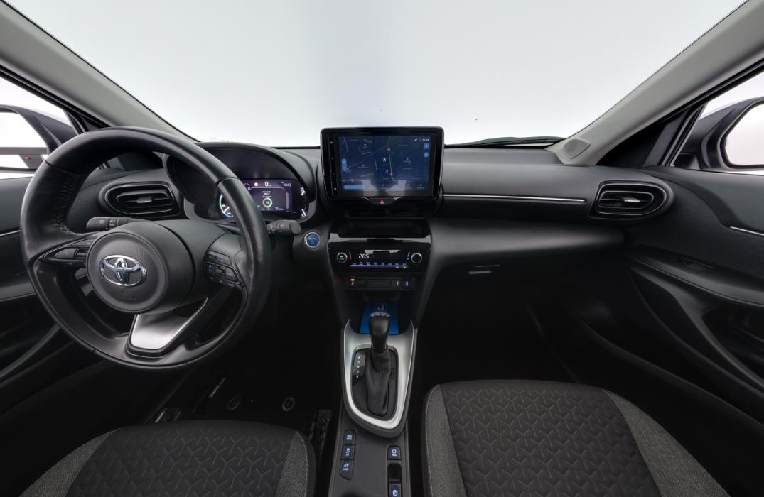 TOYOTA Yaris Cross 2024