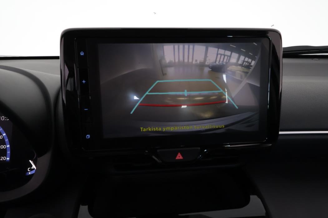 TOYOTA Yaris Cross 2024