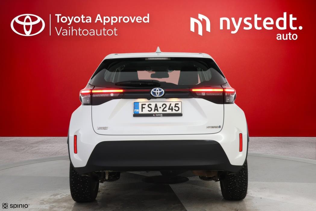 TOYOTA Yaris Cross 2024