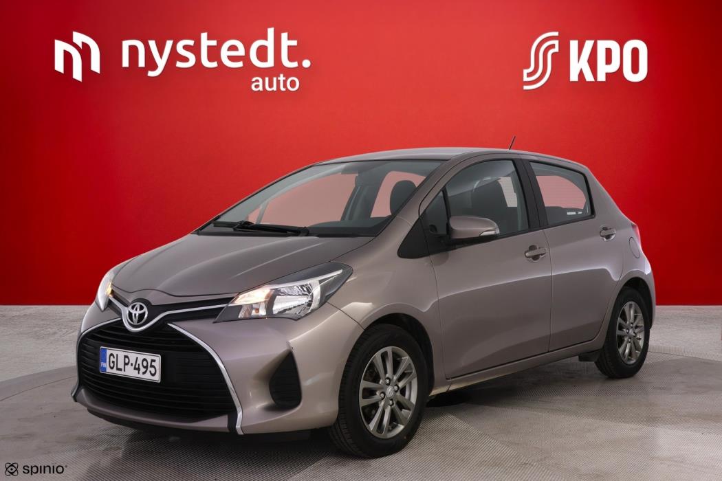 TOYOTA Yaris 2015