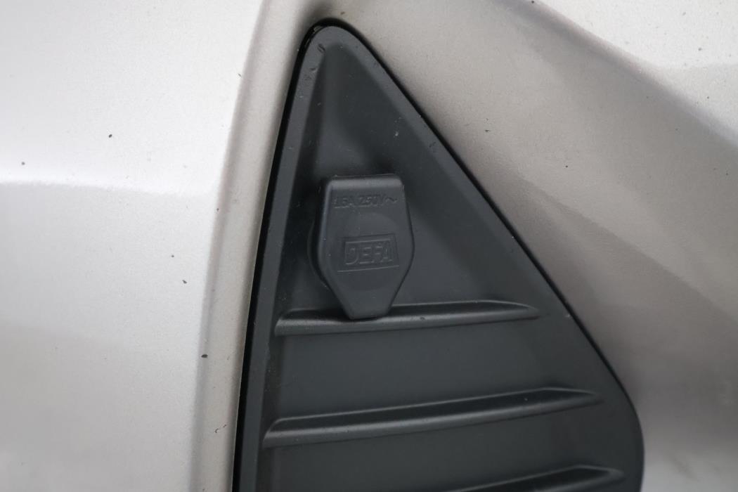 TOYOTA Yaris 2015