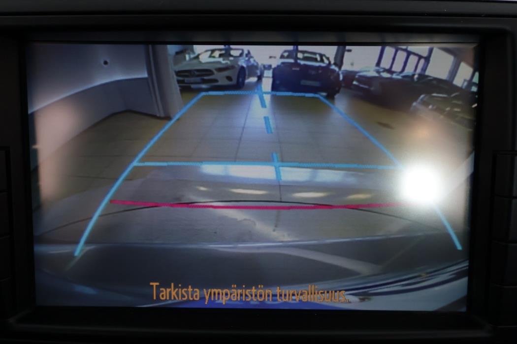 TOYOTA Yaris 2015