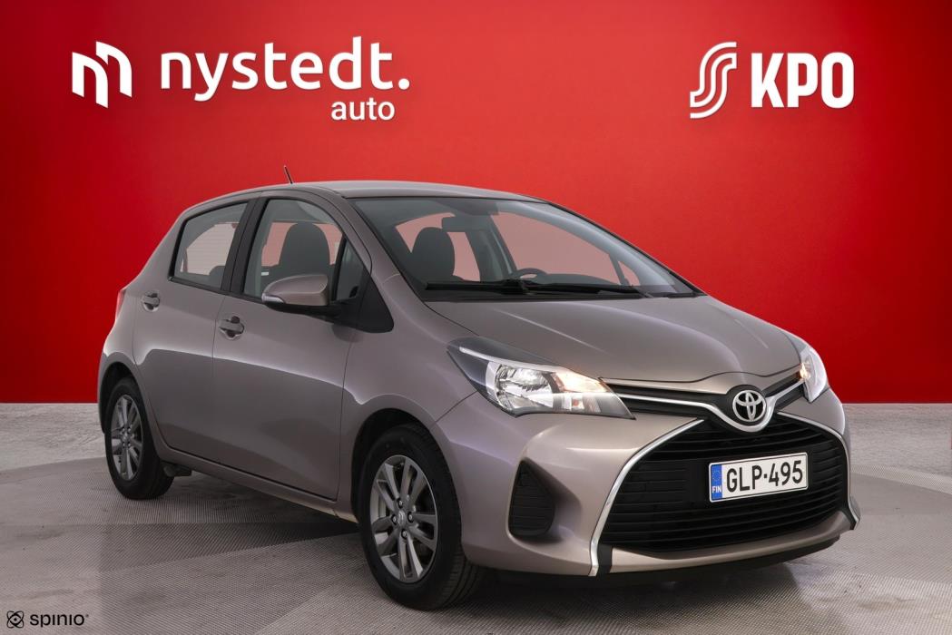 TOYOTA Yaris 2015