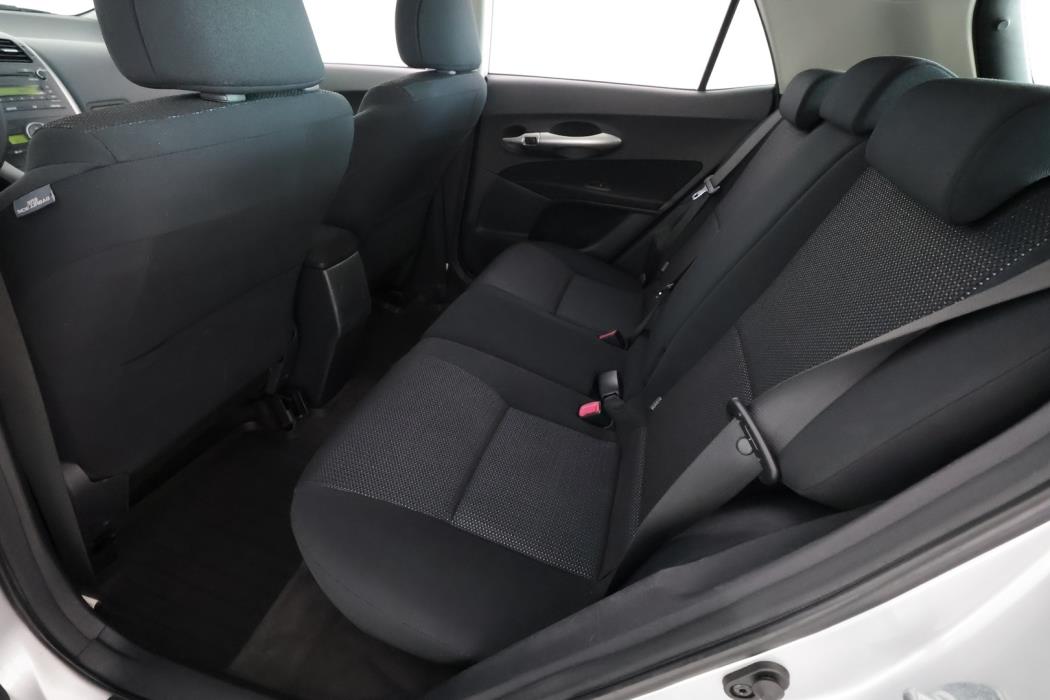 TOYOTA Auris 2012