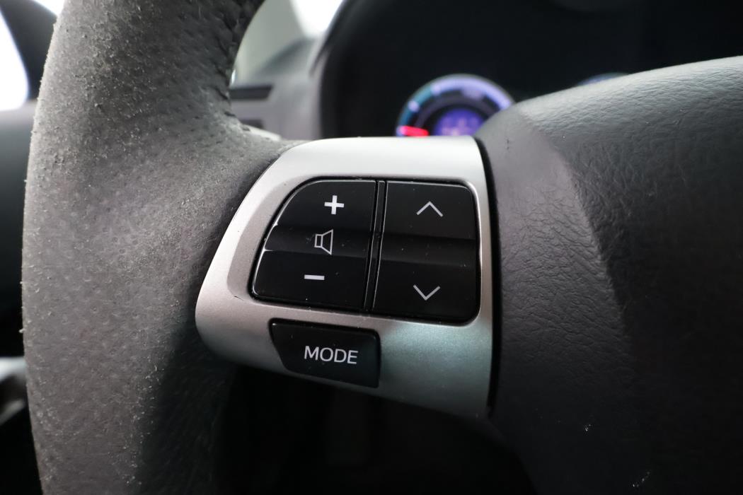 TOYOTA Auris 2012