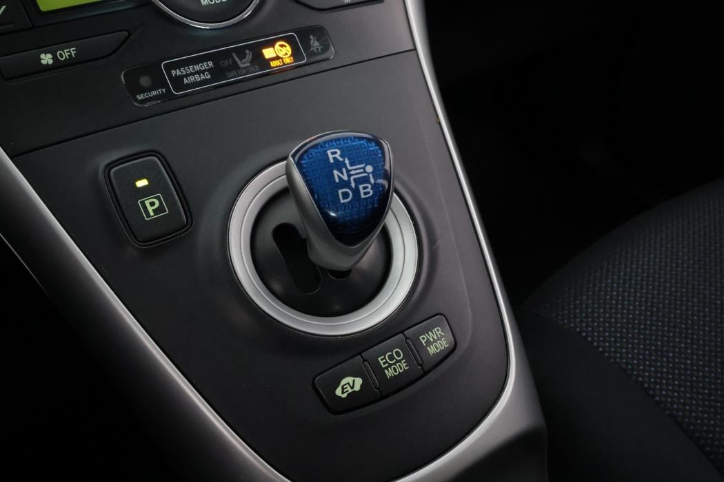 TOYOTA Auris 2012