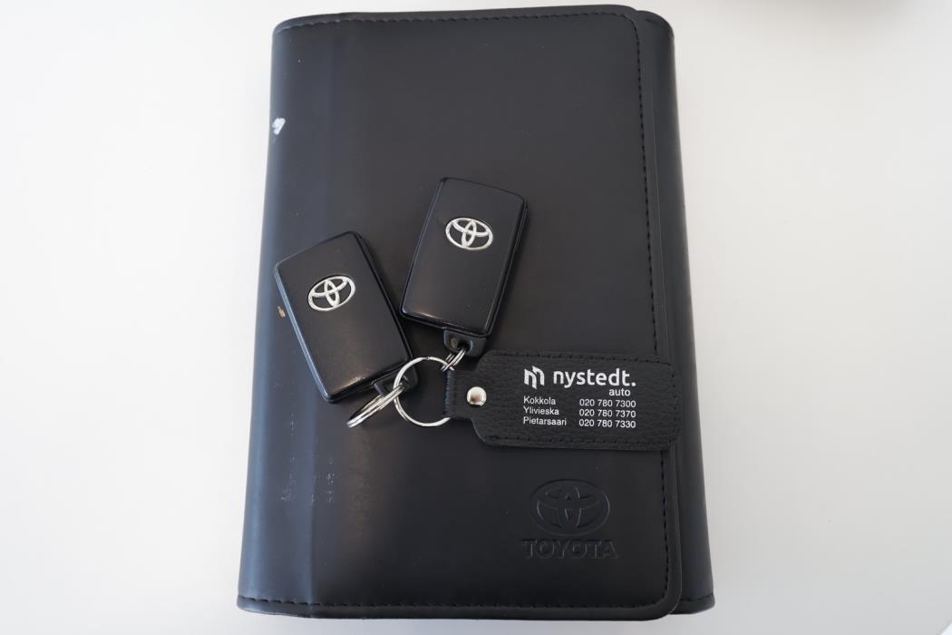 TOYOTA Auris 2012