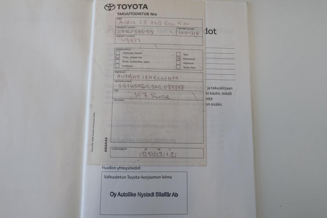 TOYOTA Auris 2012