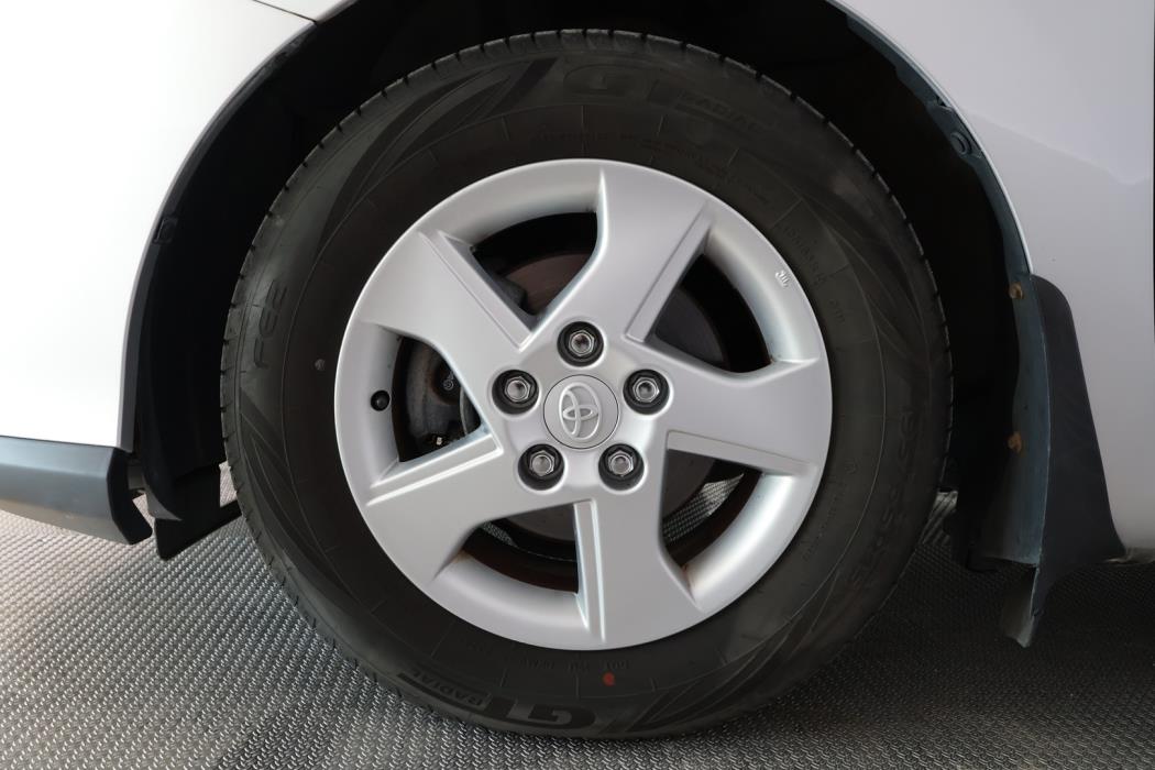 TOYOTA Auris 2012