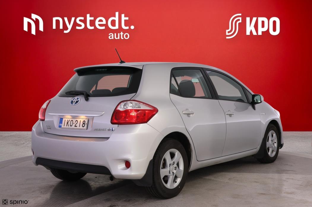 TOYOTA Auris 2012