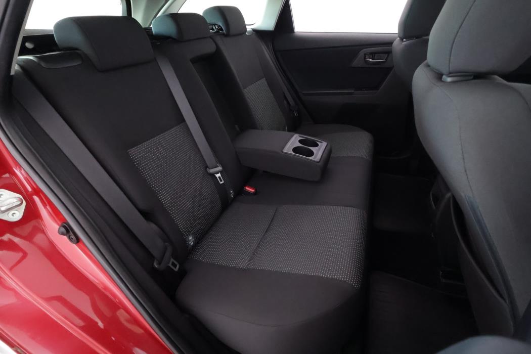 TOYOTA Auris 2014