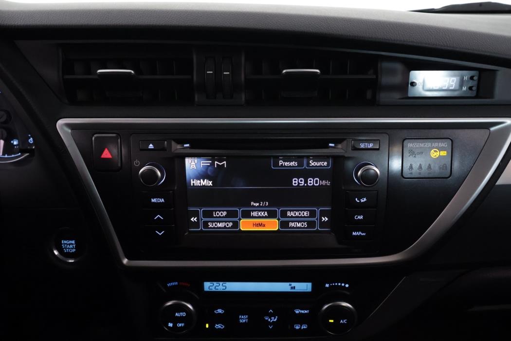 TOYOTA Auris 2014