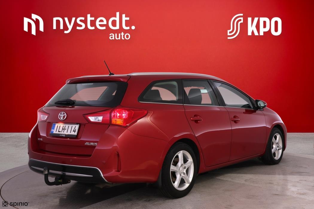 TOYOTA Auris 2014