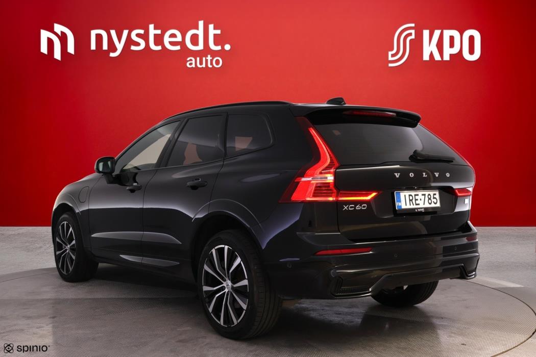 VOLVO XC60 2023