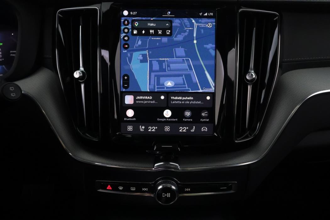 VOLVO XC60 2023