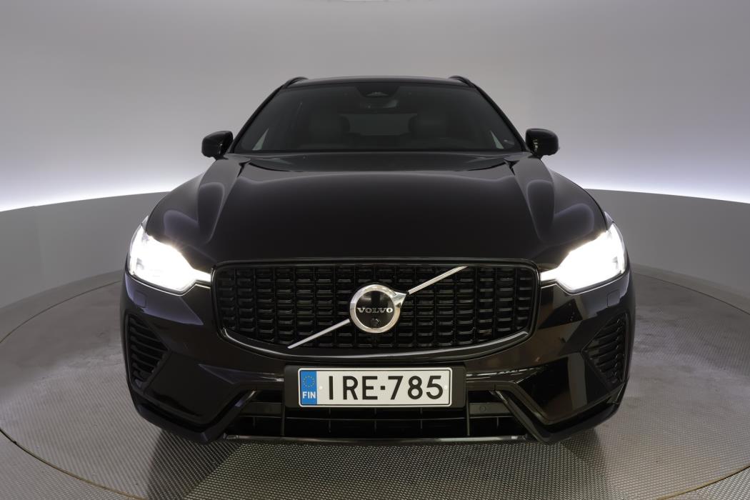 VOLVO XC60 2023