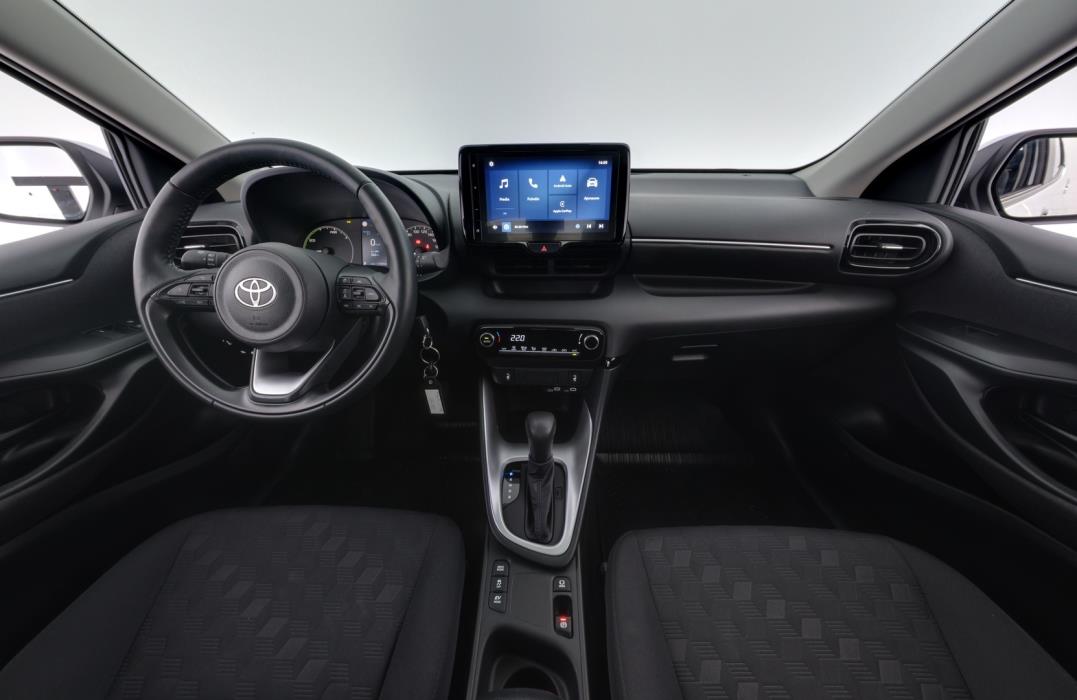 TOYOTA Yaris 2024