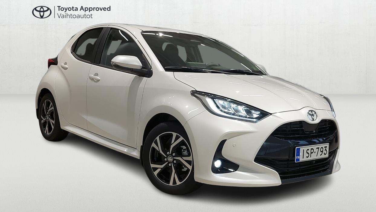 TOYOTA Yaris 2025