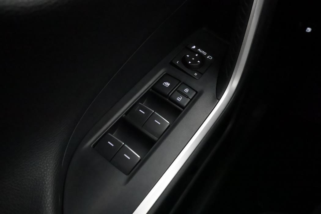 TOYOTA RAV4 PLUG-IN 2024