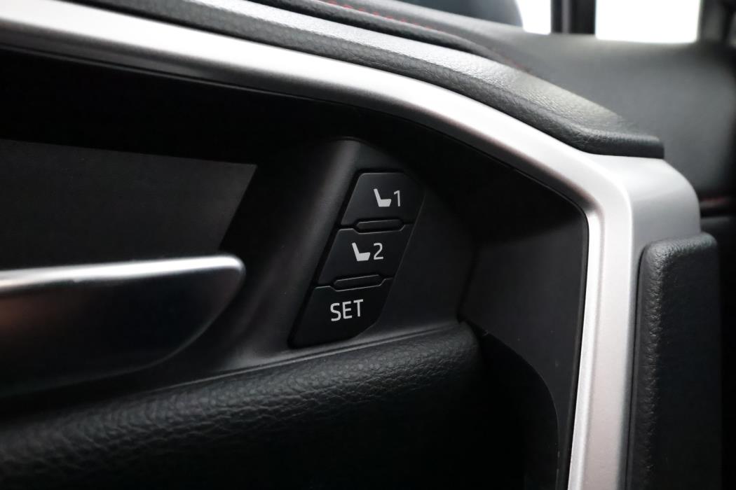 TOYOTA RAV4 PLUG-IN 2024