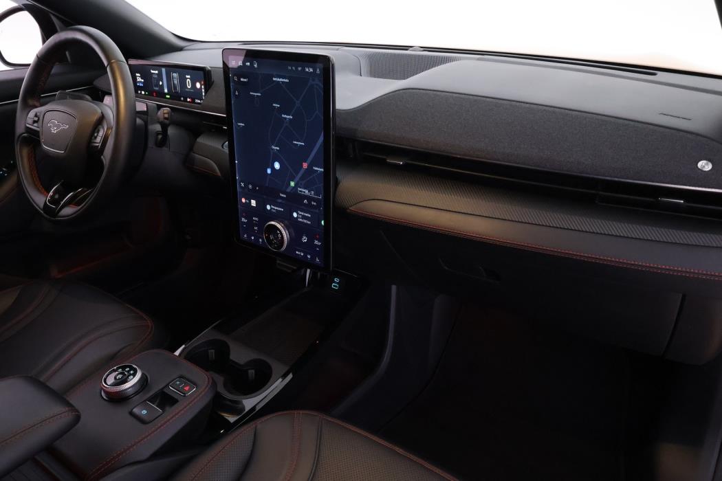FORD MUSTANG MACH-E 2022