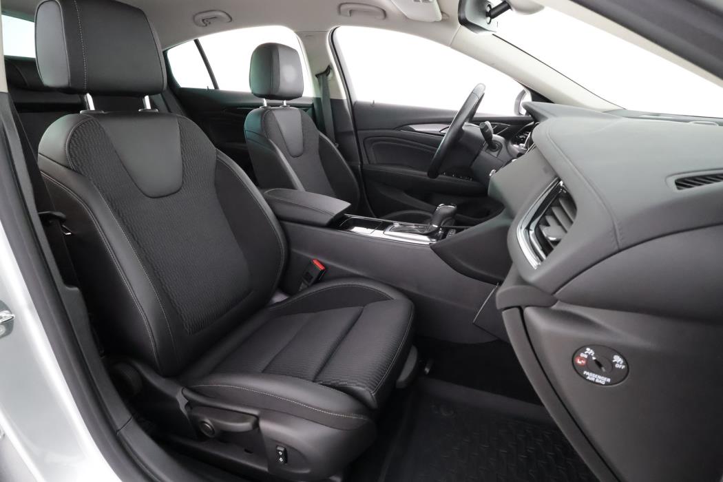 OPEL Insignia 2019