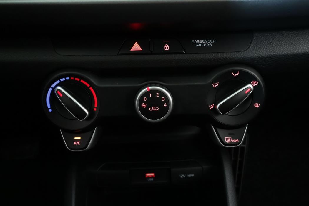 KIA Rio 2021