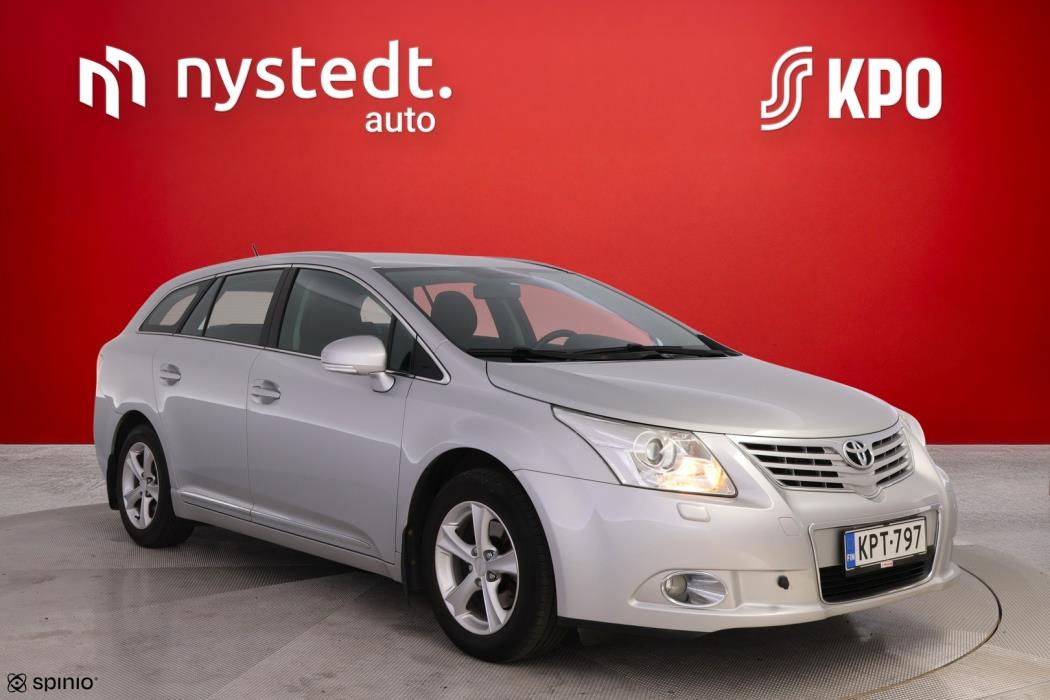 TOYOTA Avensis 2011
