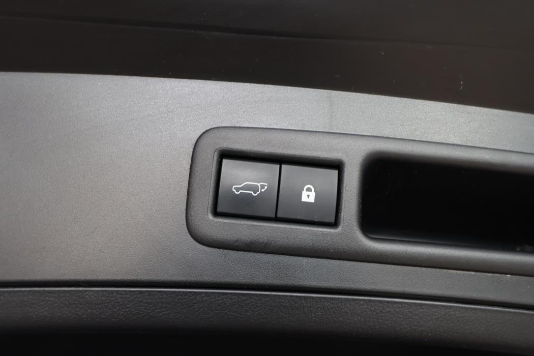 LEXUS UX 2021