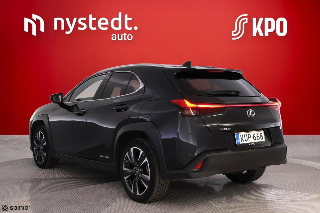 LEXUS UX 2021