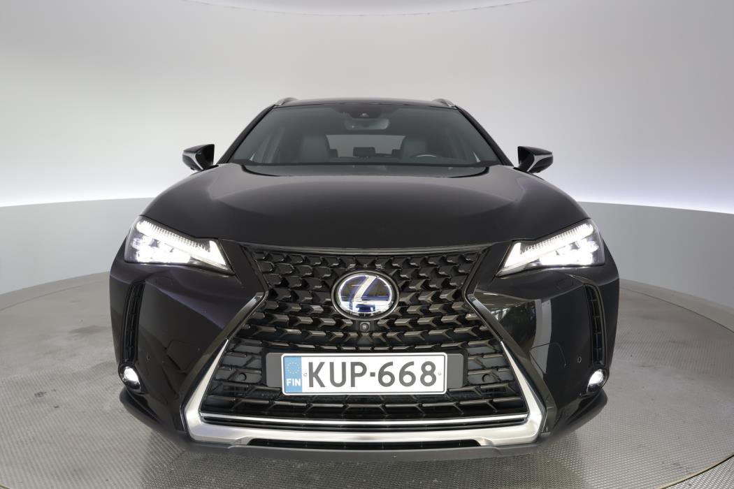 LEXUS UX 2021