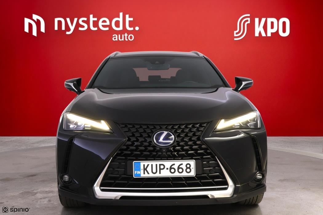LEXUS UX 2021