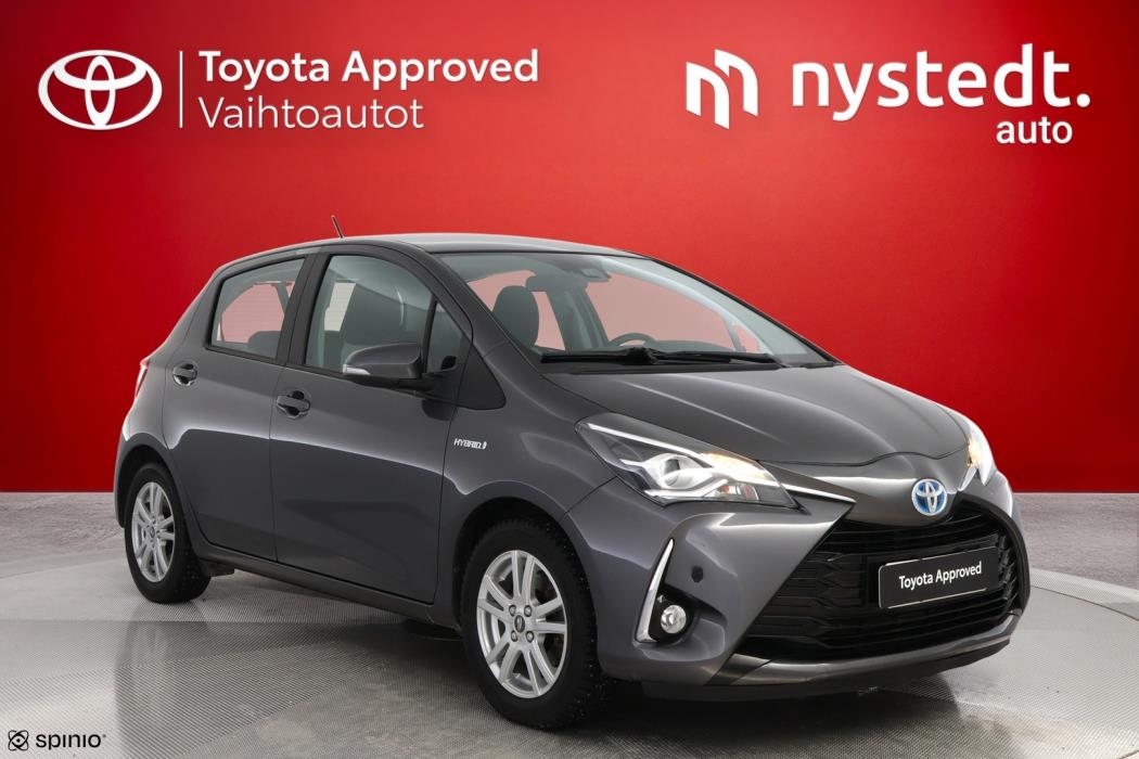 TOYOTA Yaris 2017