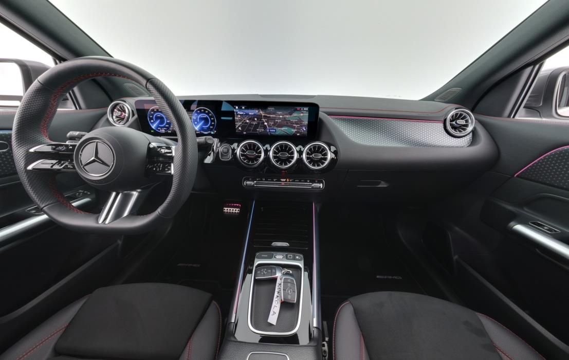 MERCEDES-BENZ EQA 2025