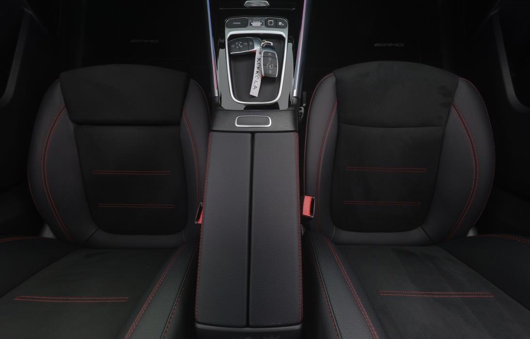 MERCEDES-BENZ EQA 2025