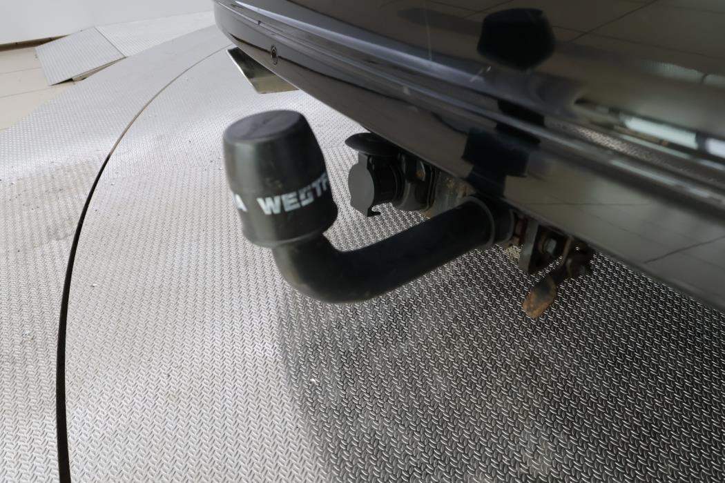 MERCEDES-BENZ C 2012