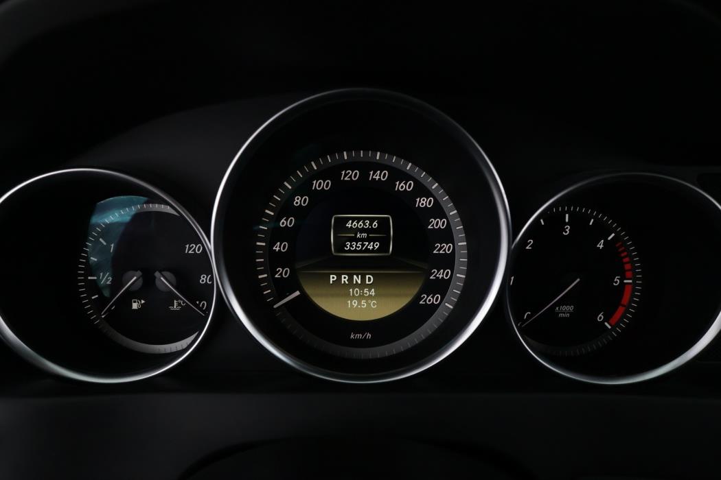MERCEDES-BENZ C 2012