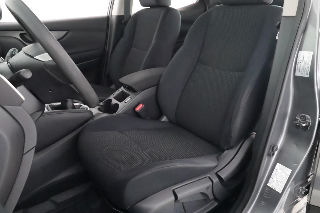NISSAN Qashqai 2015
