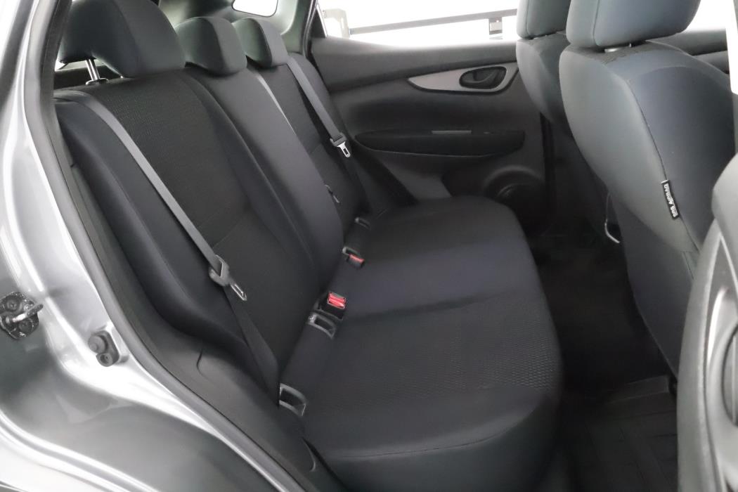 NISSAN Qashqai 2015