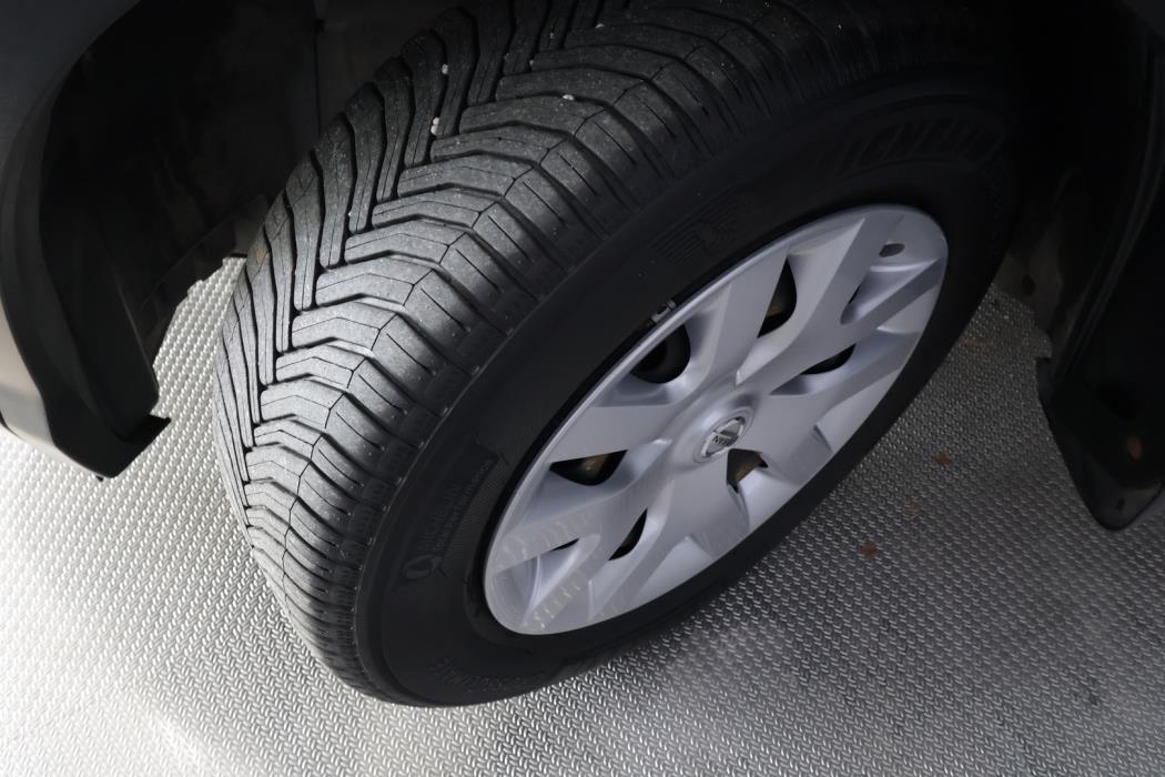 NISSAN Qashqai 2015
