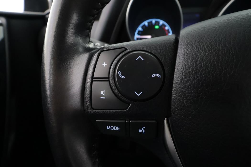 TOYOTA Auris 2017