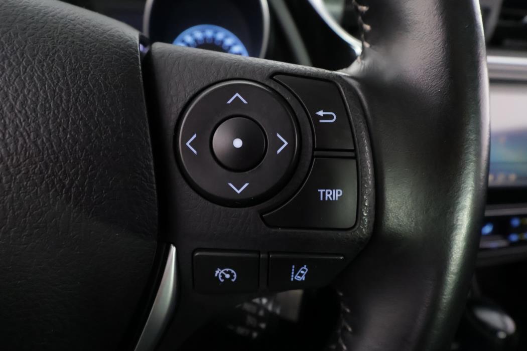 TOYOTA Auris 2017