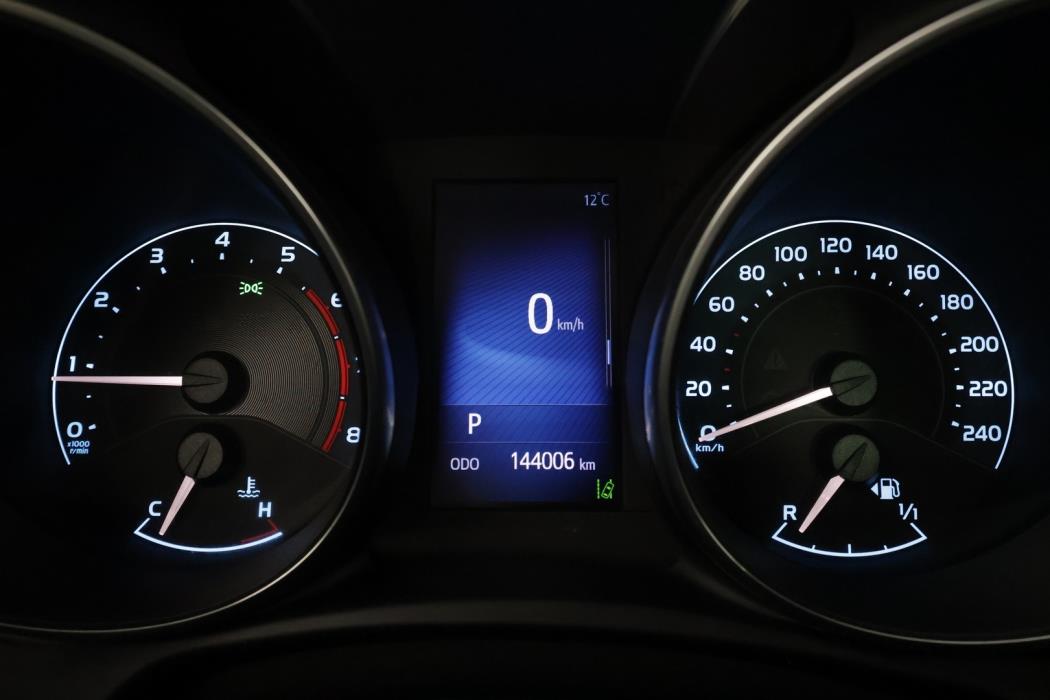 TOYOTA Auris 2017
