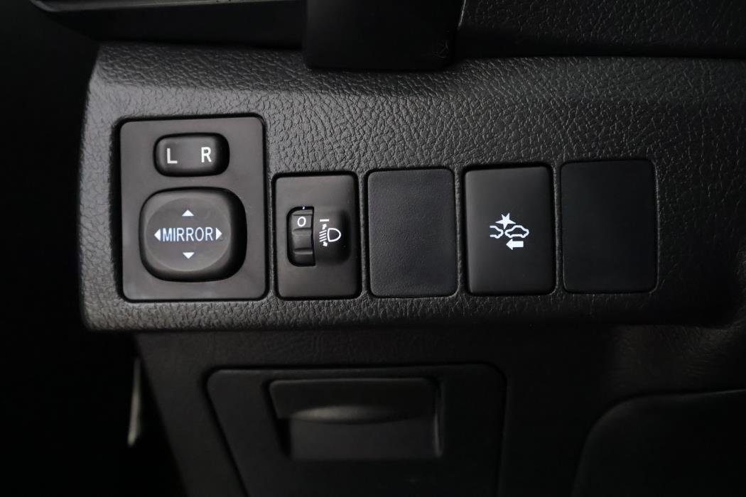 TOYOTA Auris 2017