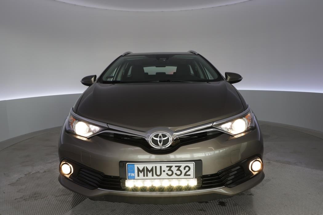 TOYOTA Auris 2017