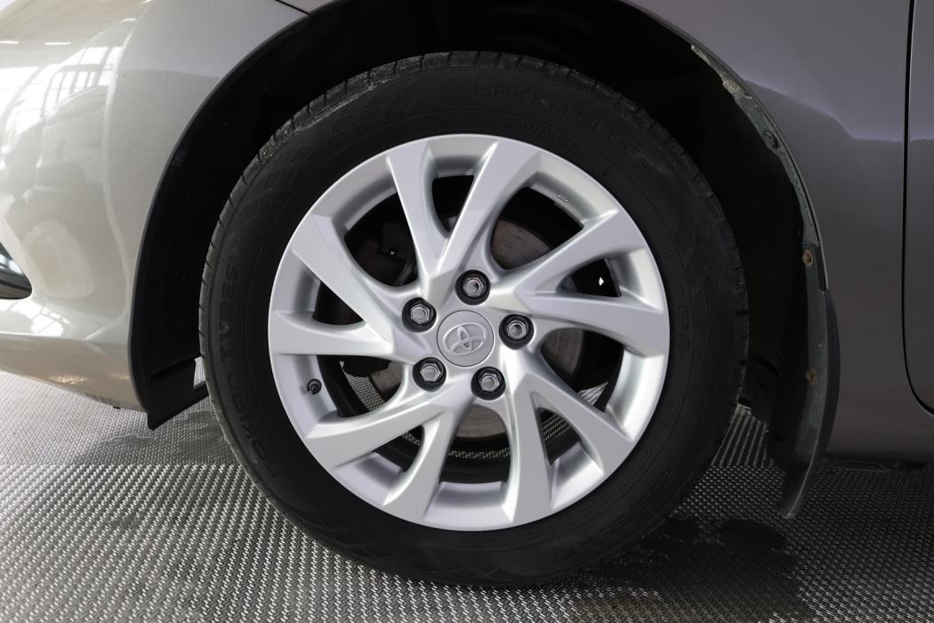 TOYOTA Auris 2017