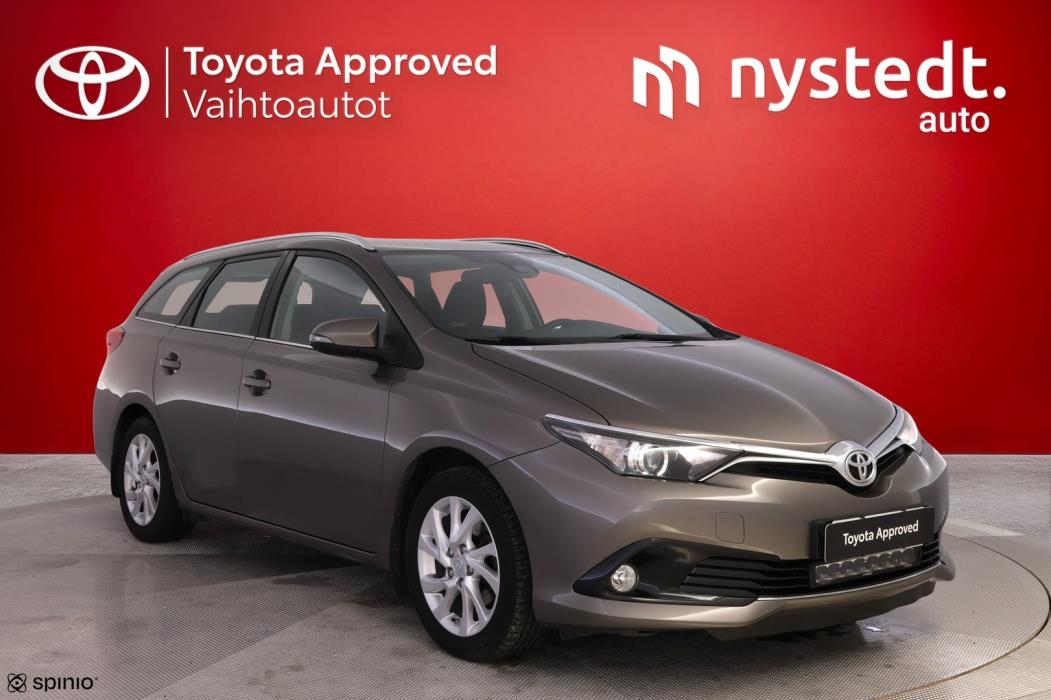 TOYOTA Auris 2017