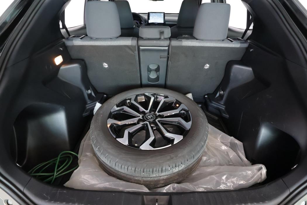 TOYOTA Yaris Cross 2024