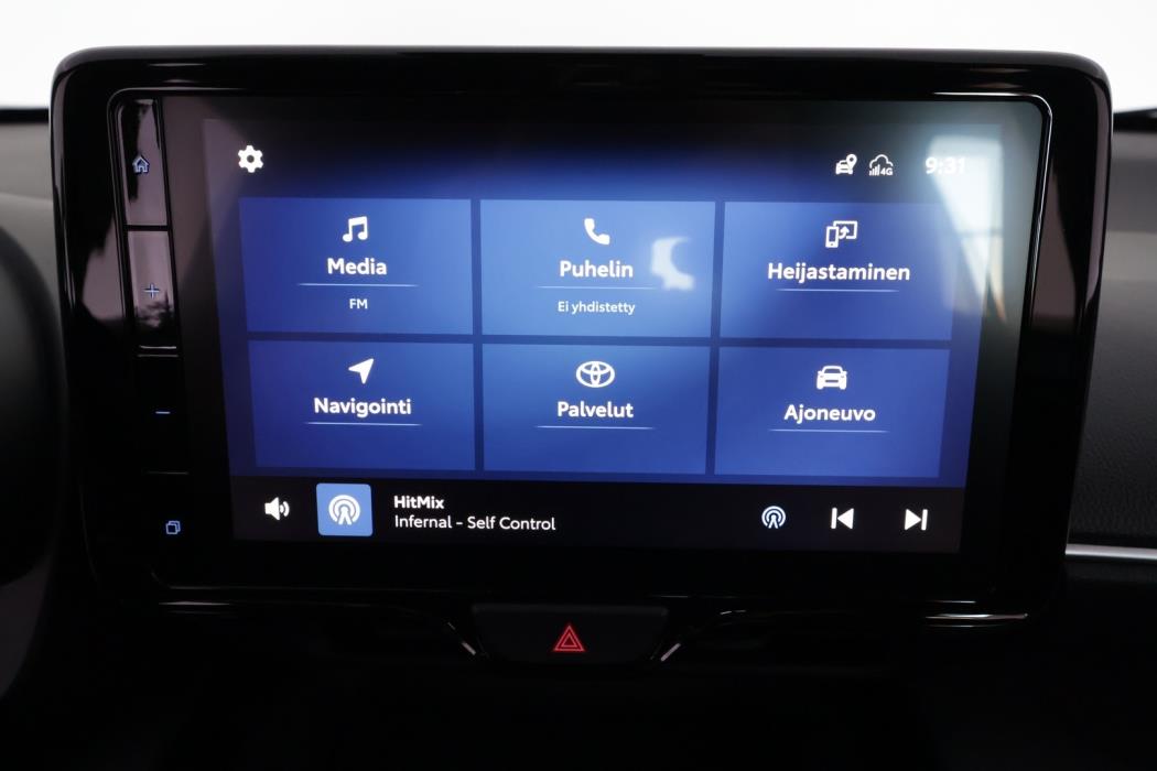TOYOTA Yaris Cross 2024