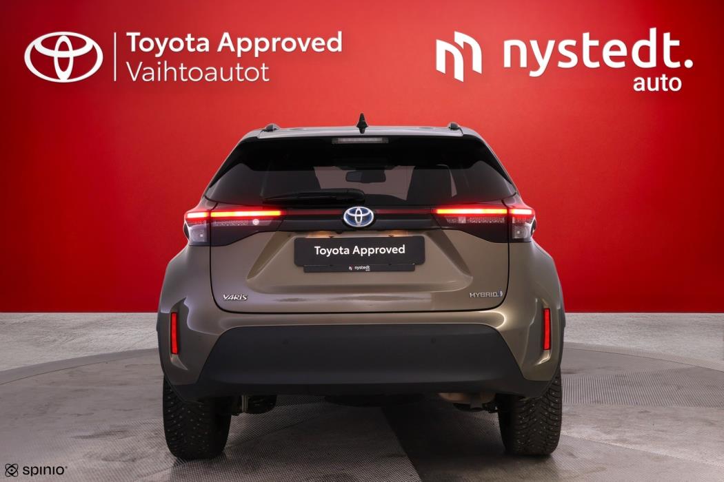 TOYOTA Yaris Cross 2024